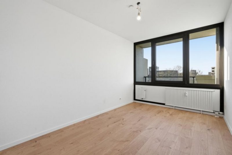 Köln 3-Zimmer Wohnung mit zwei Loggien und Tiefgaragenstellplatz in Köln-Westhoven Wohnung kaufen