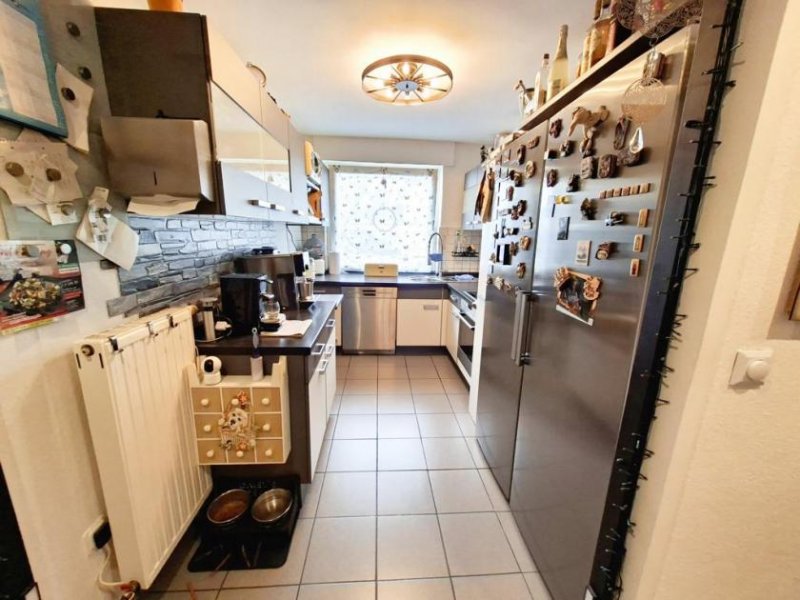 Köln CITYHOUSE: Solide Kapitalanlage, gepflegte 4 Zimmer Wohnung mit großem Balkon, 2 Kellerräumen Wohnung kaufen