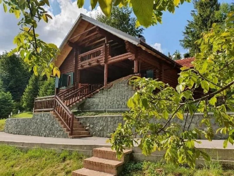 Ravna Gora Zu verkaufen: Abgelegenes Anwesen mit 5.500 m² Bauland im Herzen von Gorski Kotar Haus kaufen