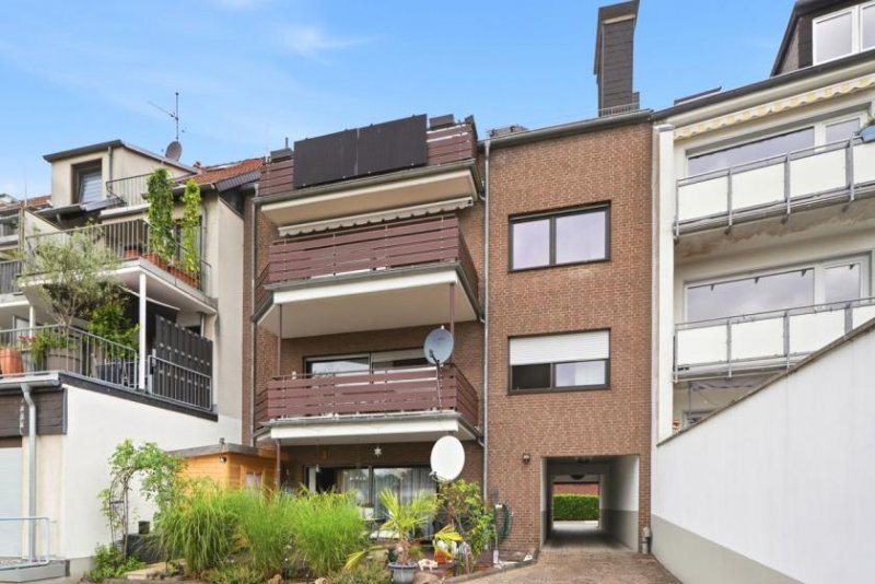 Bergisch Gladbach 4-Zimmer Wohnung mit großem Balkon und Garage in Bergisch Gladbach-Refrath Wohnung kaufen