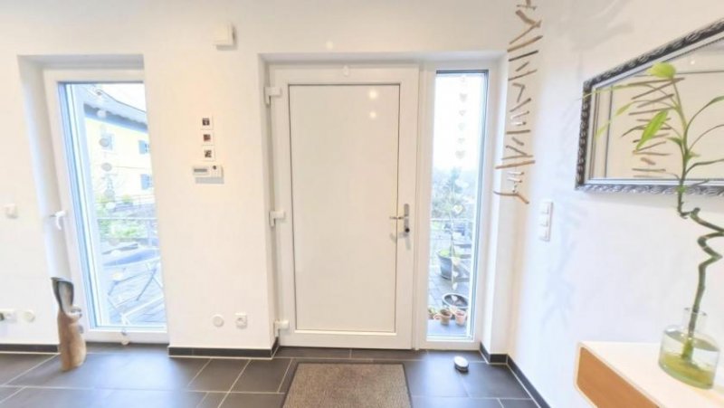 Overath CITYHOUSE: TOP modernes, großes Energiesparhaus, KFW 55 mit Solaranlage, EBK, Kamin, Garten, Garage Haus kaufen