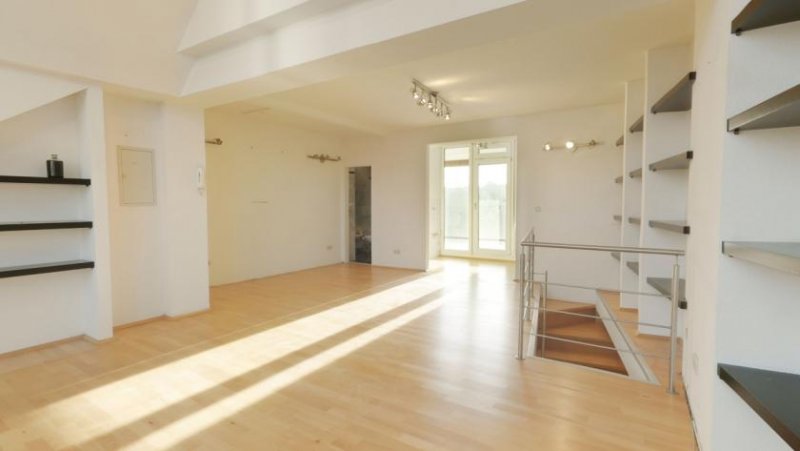 Aachen Maisonette Penthouse Wohnung mit Doppelgarage und weitere Nutzfläche im EG in Aachen - Zentrum Wohnung kaufen