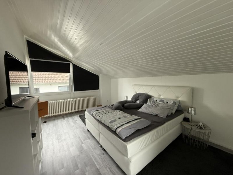 Simmerath Wohn- und Geschäftshaus mit Gewerbeeinheit und 2 Wohnungen auf ca. 940 m² Grundstück Haus kaufen