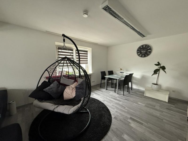 Simmerath Wohn- und Geschäftshaus mit Gewerbeeinheit und 2 Wohnungen auf ca. 940 m² Grundstück Haus kaufen