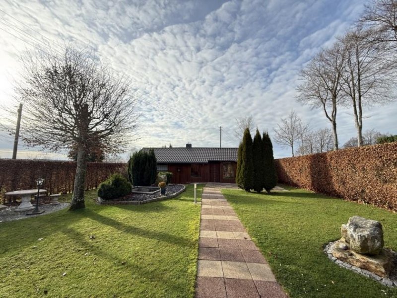 Monschau Gepflegtes Ein- oder Zweifamilienhaus mit großer Werkstatt und weitläufigem Grundstück Haus kaufen