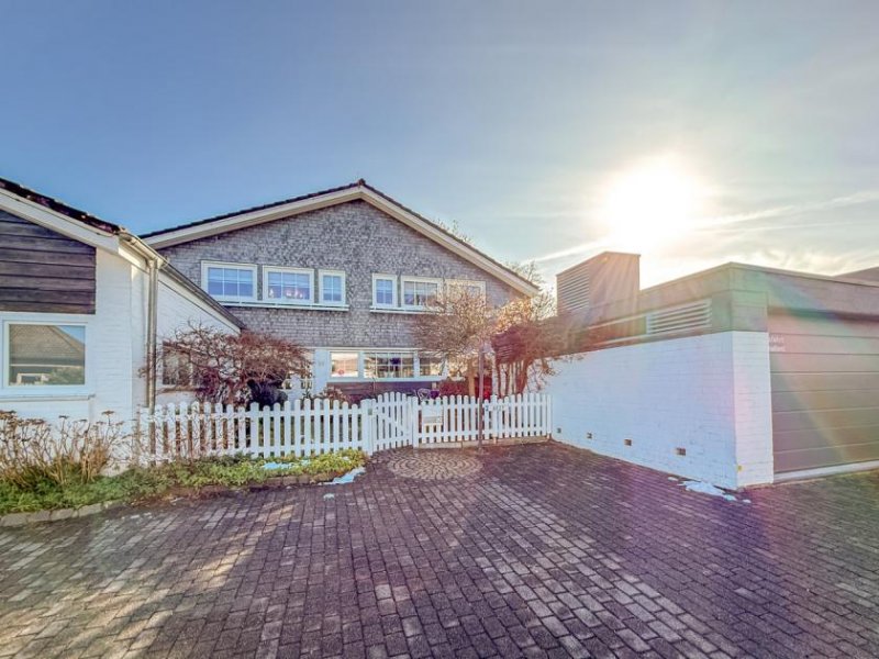 Roetgen Großes, modernisiertes Wohnhaus mit vermieteter Arztpraxis und Top-Energiepaket (WP + PV + Speicher) Haus kaufen