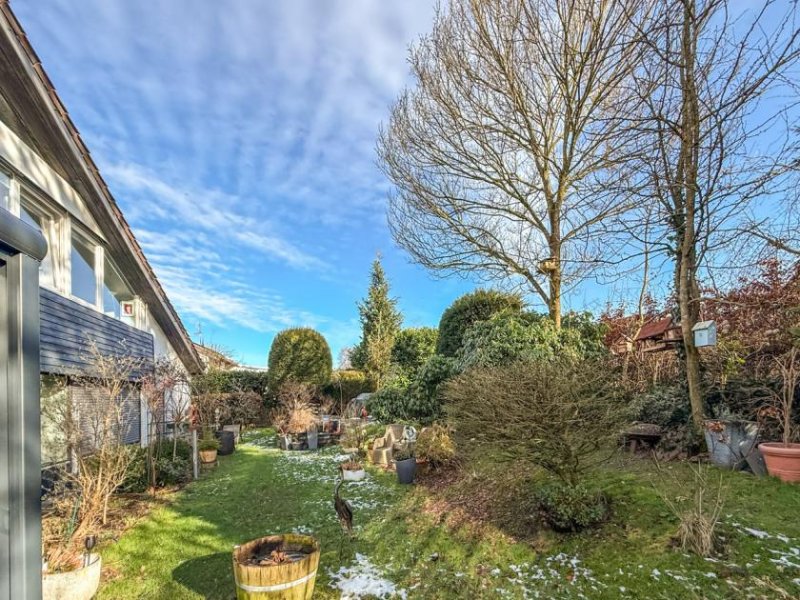 Roetgen Großes, modernisiertes Wohnhaus mit vermieteter Arztpraxis und Top-Energiepaket (WP + PV + Speicher) Haus kaufen
