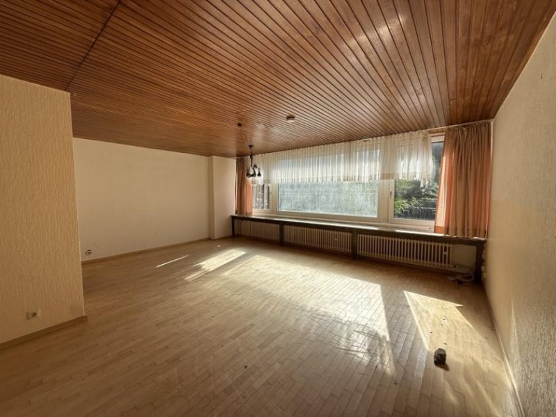 Roetgen Kleines EFH mit großem Südgrundstück in Roetgen – ruhige Lage, viel Potenzial Haus kaufen