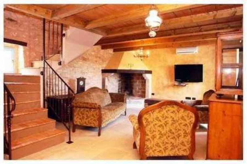 Vodnjan Südistrien: traditionelles istrisches Landhaus, völlig renoviert und prächtig eingerichtet Haus kaufen