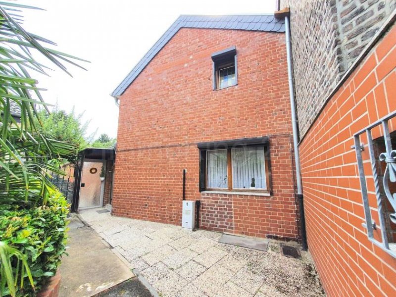 Eschweiler ++ MASSIVES EINFAMILIENHAUS + GARTEN IN GUTER LAGE!! ++ Haus kaufen