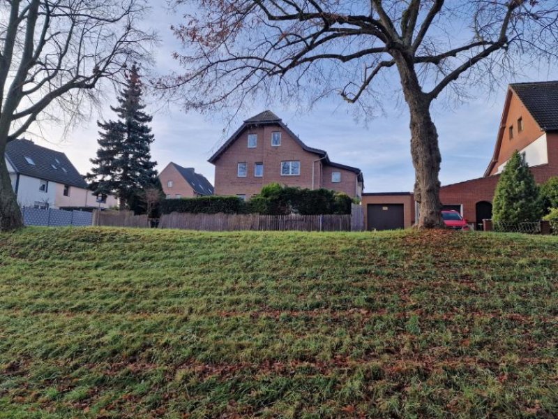 Eschweiler SANREALTY | Zweiparteienhaus mit separaten Eingängen, Garten und Garage in Eschweiler-Pumpe-Stich Haus kaufen
