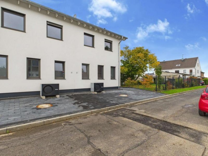 Nörvenich Moderne Doppelhaushälfte in Eschweiler über Feld – ruhig wohnen, offen leben" Haus kaufen