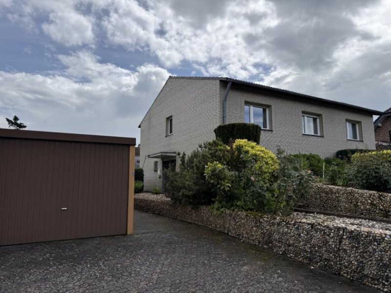 Hürtgenwald Schönes Grundstück, ruhige Lage, solide Substanz: Wohnhaus in Gey Haus kaufen