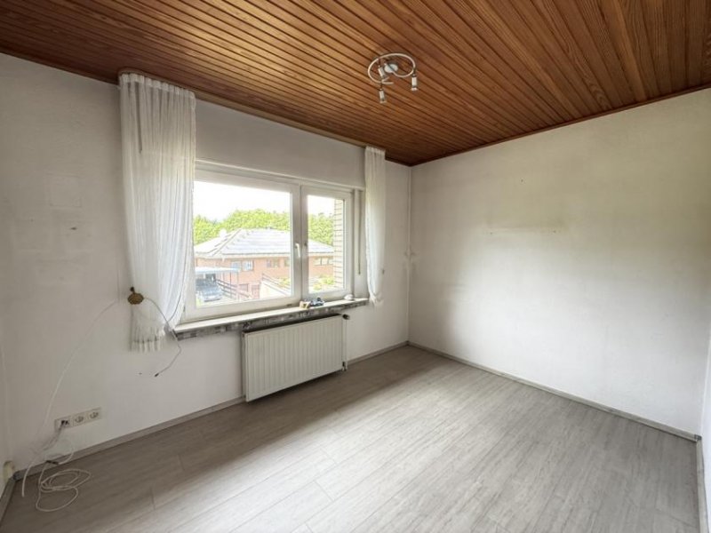 Hürtgenwald Schönes Grundstück, ruhige Lage, solide Substanz: Wohnhaus in Gey Haus kaufen
