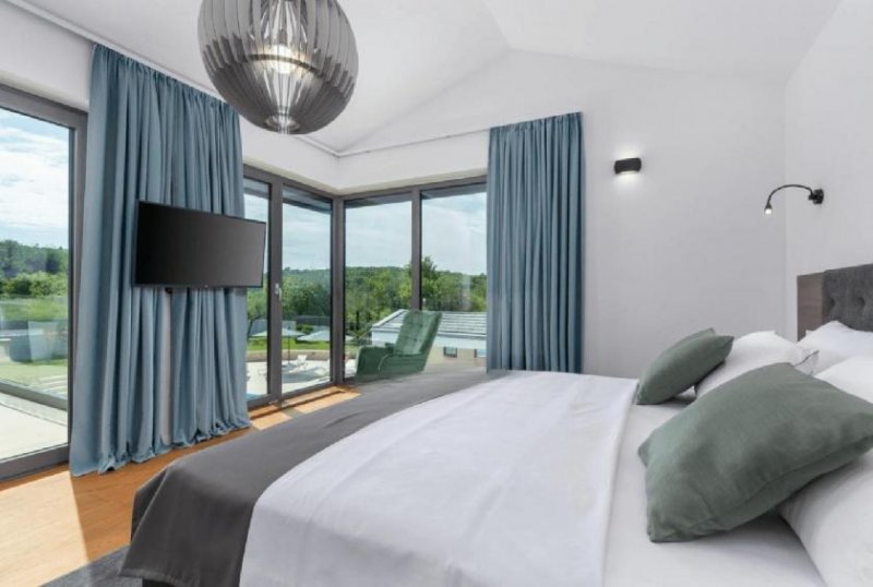 Motovun Luxuriöse Villa mit Schwimmbad in der Nähe von Motovun Haus kaufen