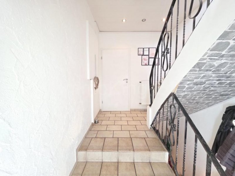 Übach-Palenberg ++ TOP EINFAMILIENHAUS + SONNENTERRASSE + 2 GARAGEN IN RUHIGER LAGE!! ++ Haus kaufen