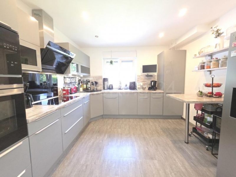 Übach-Palenberg ++ TOP EINFAMILIENHAUS + SONNENTERRASSE + 2 GARAGEN IN RUHIGER LAGE!! ++ Haus kaufen