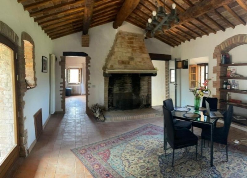 Siena Das zum Verkauf stehende Anwesen ist von historischer Bedeutung und stammt aus dem Jahr 1779 - Siena Haus kaufen