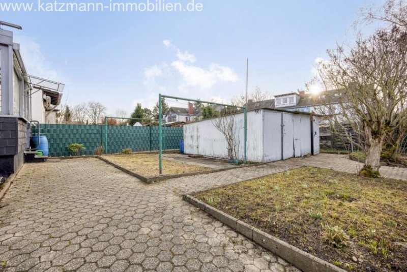 Bonn 1-2 Familienhaus mit Garage - Wohnen & Vermieten kombinierbar, fußläufig zur S-Bahn-Station Haus kaufen