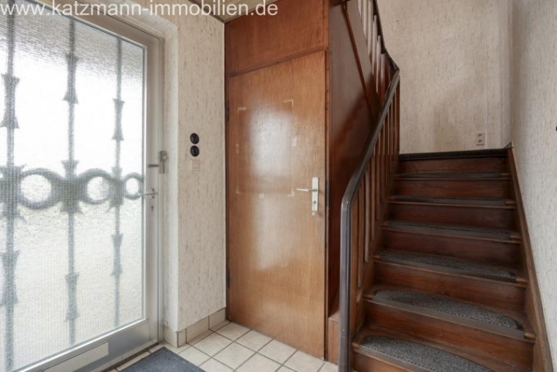 Bonn 1-2 Familienhaus mit Garage - Wohnen & Vermieten kombinierbar, fußläufig zur S-Bahn-Station Haus kaufen