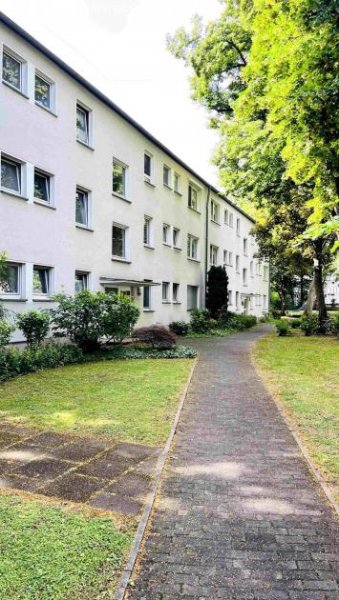 Bonn Attraktive Kapitalanlage: Moderne 4-Zimmer-Wohnung mit Sonnenbalkon, Tageslichtbad und guter Mietrendite Wohnung kaufen