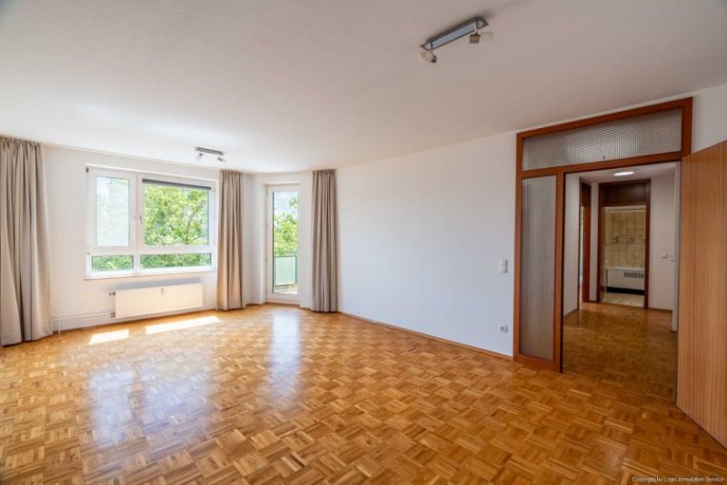 Bonn Bezugsfreie 2-Zimmer-Eigentumswohnung mit Sonnenloggia, Aufzug & Tiefgarage Wohnung kaufen