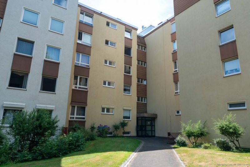 Bonn Bezugsfreie 2-Zimmer-Eigentumswohnung mit Sonnenloggia, Aufzug & Tiefgarage Wohnung kaufen