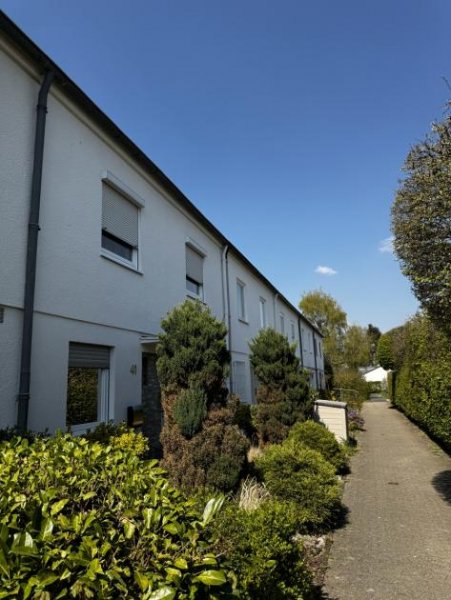 Bonn BONN-HEIDERHOF, Reihenhaus in toller Lage, 6 Zi., ca. 130 m² WNfl, Garten, Garage Keller 282 m² Grst Haus kaufen