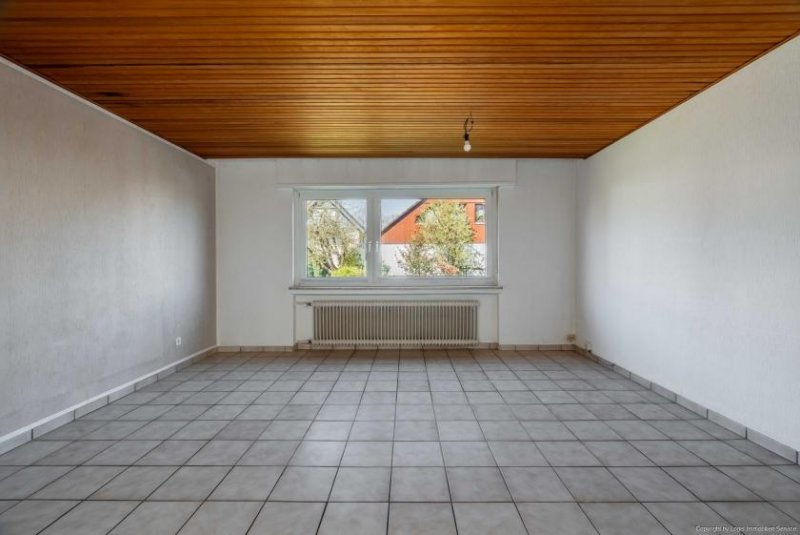 Bonn Bonn-Niederholtorf: Familienhaus mit viel Platz, Garten & Entwicklungspotenzial Haus kaufen