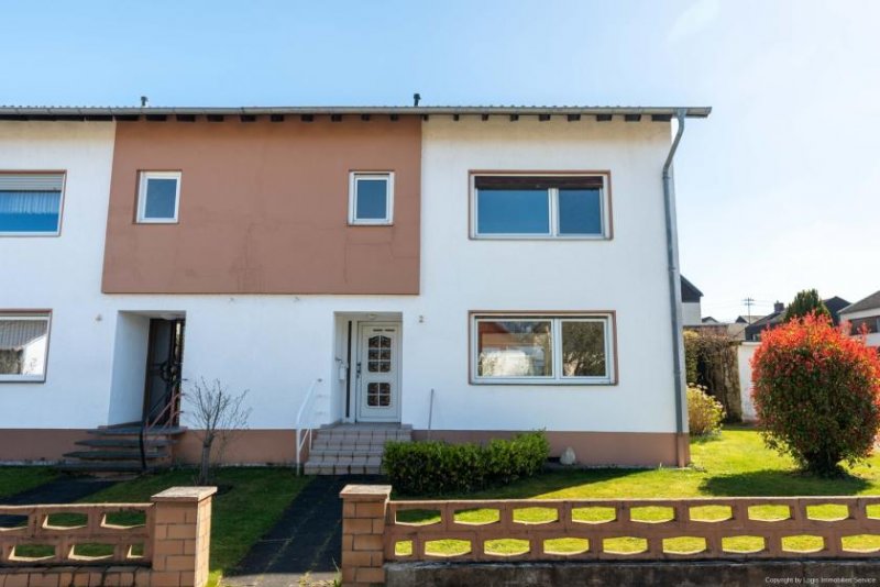 Bonn Bonn-Niederholtorf: Familienhaus mit viel Platz, Garten & Entwicklungspotenzial Haus kaufen