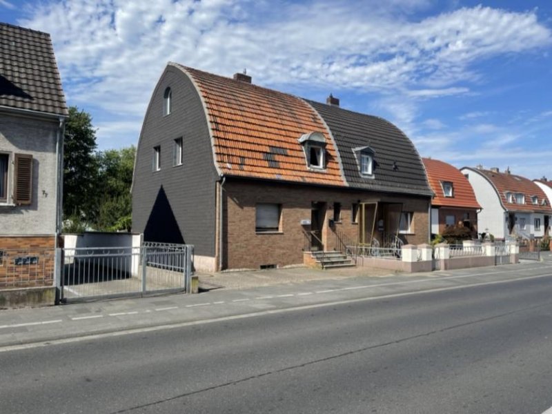 Bonn BONN-PÜTZCHEN 2-3 Zi. EG-Wohnung, bezugsfrei ca. 65 m² Wfl. mit Garten im 2 Part.Haus, 3 Stellplätze Wohnung kaufen