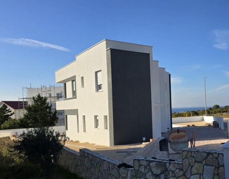 Novalja DOPPELHAUSHÄLFTE IN NOVALJA MIT POOL UND MEERBLICK Haus kaufen