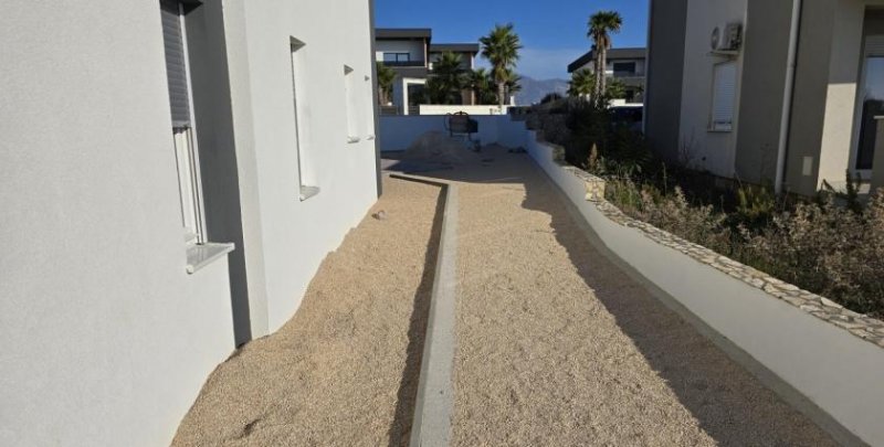 Novalja DOPPELHAUSHÄLFTE IN NOVALJA MIT POOL UND MEERBLICK Haus kaufen