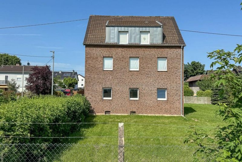 Bornheim (Rhein-Sieg-Kreis) 4-Familienhaus in Rheinnähe - Ihre neue Kapitalanlage Haus kaufen