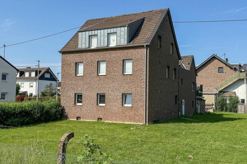 Bornheim (Rhein-Sieg-Kreis) 4-Familienhaus in Rheinnähe - Ihre neue Kapitalanlage Haus kaufen