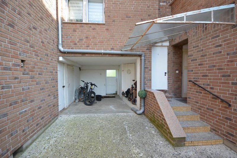 Bornheim (Rhein-Sieg-Kreis) 4-Familienhaus in Rheinnähe - Ihre neue Kapitalanlage Haus kaufen