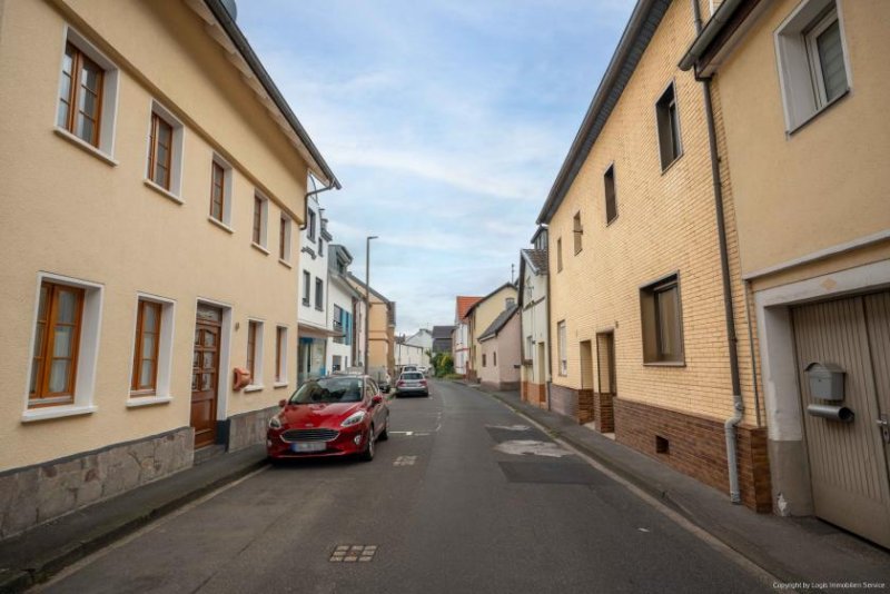 Bornheim (Rhein-Sieg-Kreis) Charme trifft Chancen – Historisches Zuhause mit Zukunft in Bornheim-Roisdorf Haus kaufen