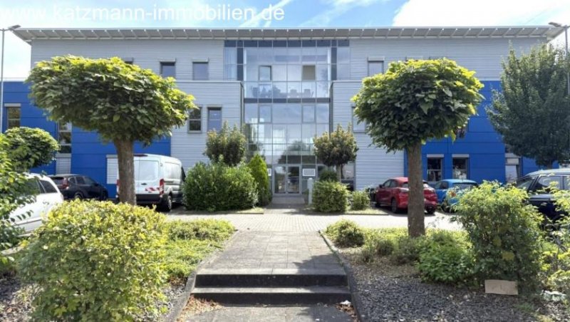 Bornheim (Rhein-Sieg-Kreis) Exklusives Büro-/Verwaltungs-/Schulungsgebäude mit Staffelgeschoss u. großem Grundstück (3.001 m²) zu verkaufen Gewerbe