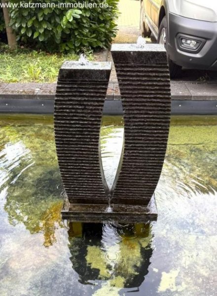 Bornheim (Rhein-Sieg-Kreis) Exklusives Büro-/Verwaltungs-/Schulungsgebäude mit Staffelgeschoss u. großem Grundstück (3.001 m²) zu verkaufen Gewerbe