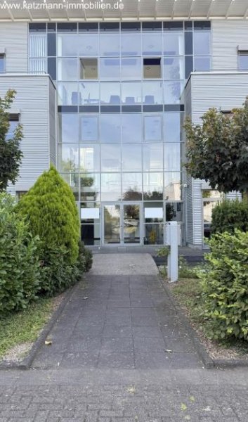 Bornheim (Rhein-Sieg-Kreis) Exklusives Büro-/Verwaltungs-/Schulungsgebäude mit Staffelgeschoss u. großem Grundstück (3.001 m²) zu verkaufen Gewerbe