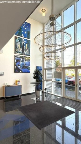 Bornheim (Rhein-Sieg-Kreis) Exklusives Büro-/Verwaltungs-/Schulungsgebäude mit Staffelgeschoss u. großem Grundstück (3.001 m²) zu verkaufen Gewerbe