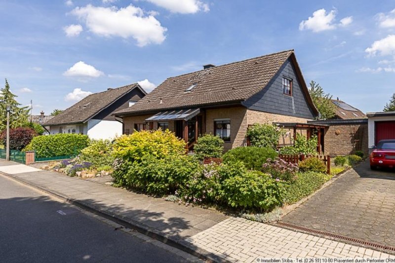 Rheinbach Ruhiges Wohngebiet: Gepflegtes Wohnhaus mit Garten und Garage auf Erbpachtgrund in Oberdrees Haus kaufen