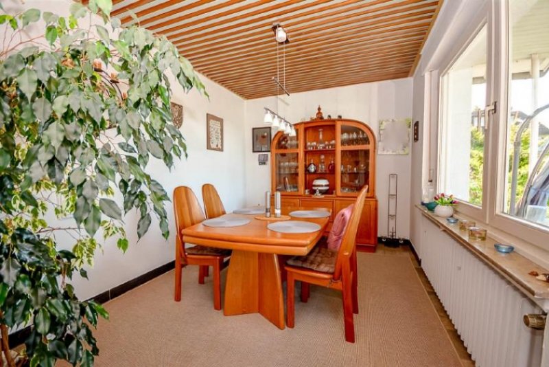 Remagen Rheinblick inklusive: Attraktives Zweifamilienhaus in Oberwinter Haus kaufen