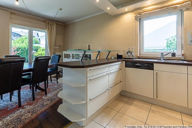 Adenau Ebenerdige Eigentumswohnung mit Garten und Garage in zentrumsnaher Lage von Adenau Wohnung kaufen