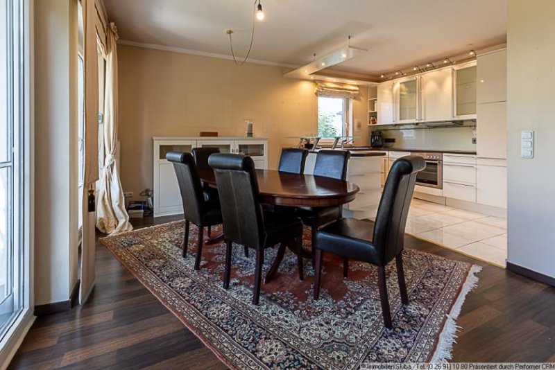 Adenau Ebenerdige Eigentumswohnung mit Garten und Garage in zentrumsnaher Lage von Adenau Wohnung kaufen