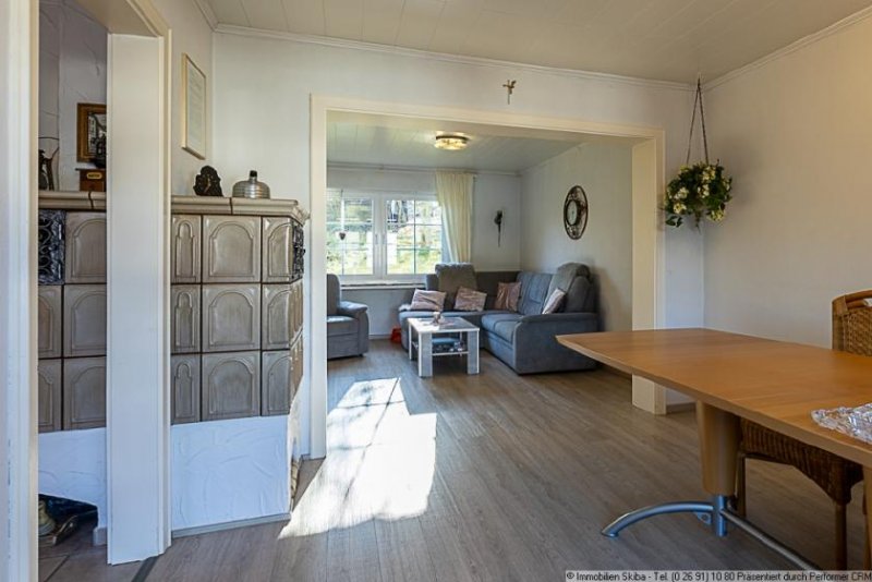 Herschbroich Eifler Bauernhaus mit Scheune und großem Garten in Herschbroich bei Adenau Haus kaufen