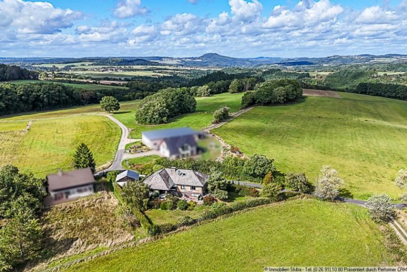 Senscheid Traumhafter Panoramablick: Großzügiger Winkelbungalow am Ortsrand von Senscheid in der Eifel Haus kaufen