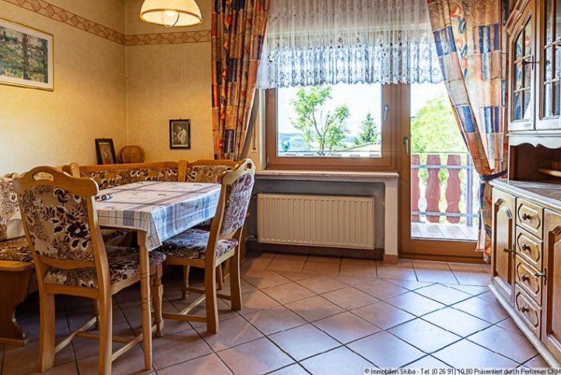 Barweiler Aussicht in erhöhter Lage: Einfamilienhaus mit Einliegerwohnung Nähe Nürburgring Haus kaufen