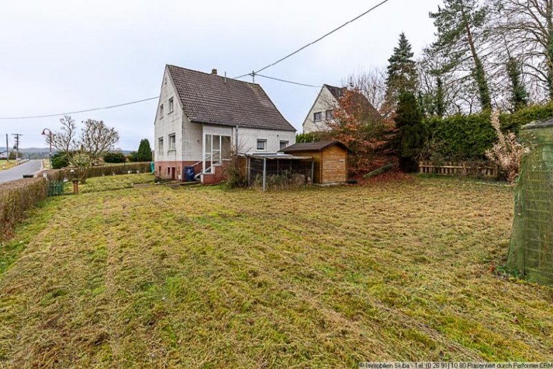 Pomster Renovierungsbedürftiges Einfamilienhaus mit großem Garten in Pomster Haus kaufen