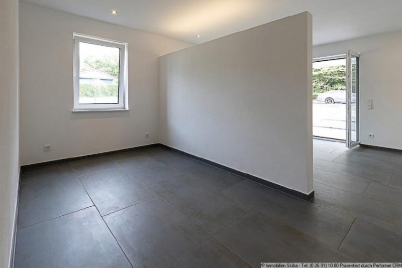 Kelberg Erstbezug: Moderne Neubau-Eigentumswohnung in erhöhter Ortsrandlage mit Aussicht über Kelberg Wohnung kaufen